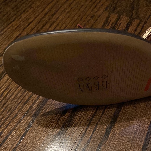 Michael Kors red sandals, never worn, size 7,5 - Picture 6 of 8